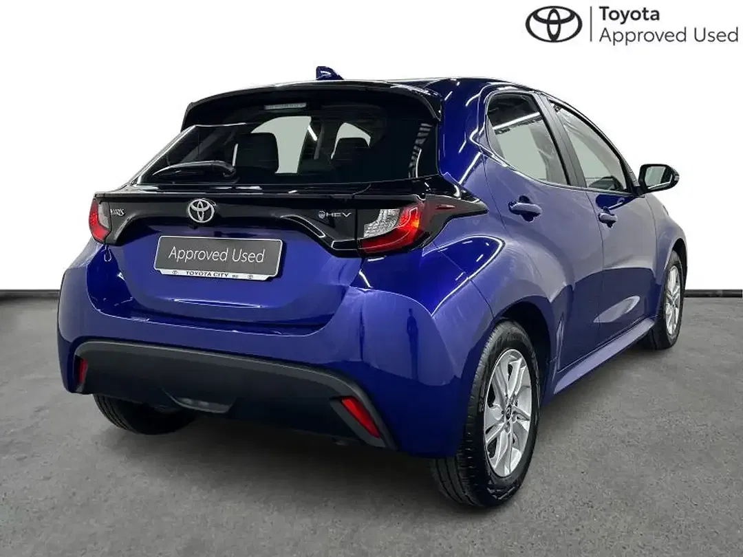Toyota Yaris - Thumbnail 15