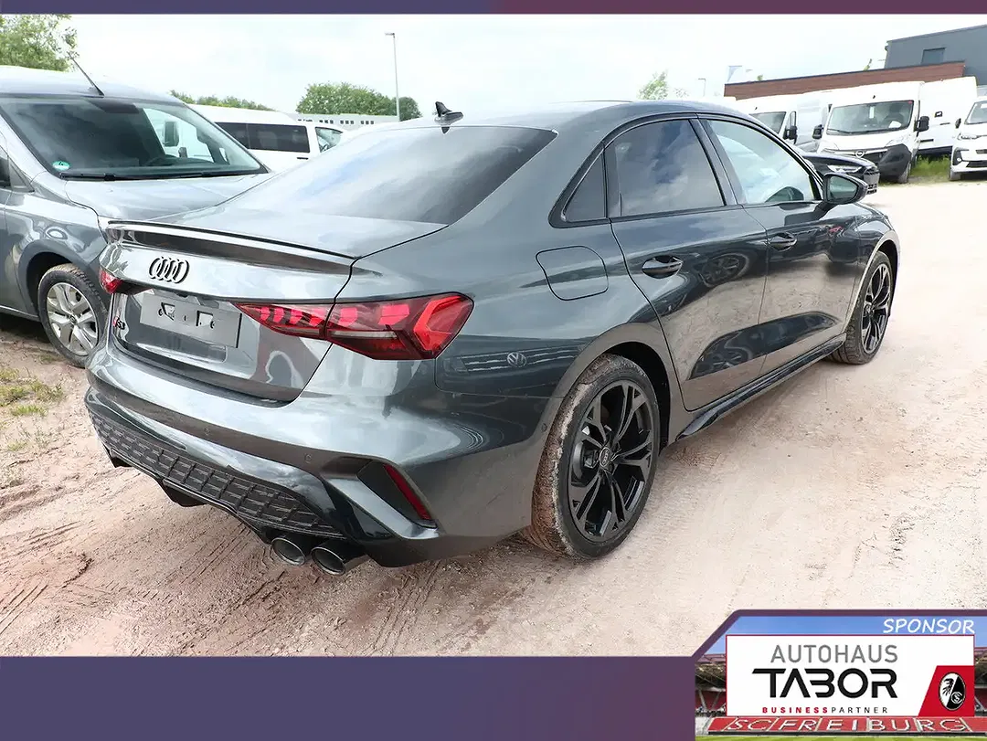 Audi S3 - Thumbnail 3