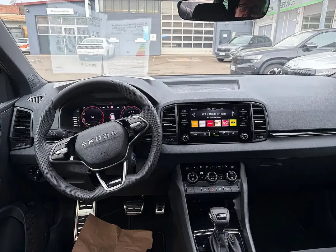 Skoda Karoq - Thumbnail 12