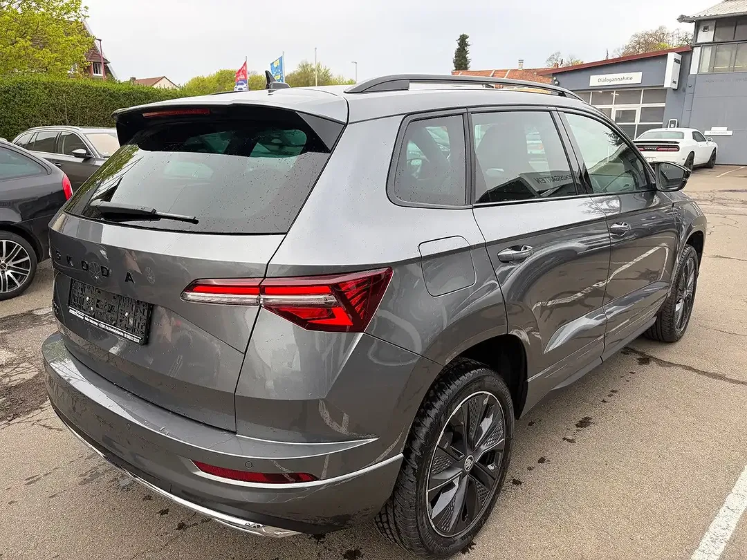 Skoda Karoq - Thumbnail 5