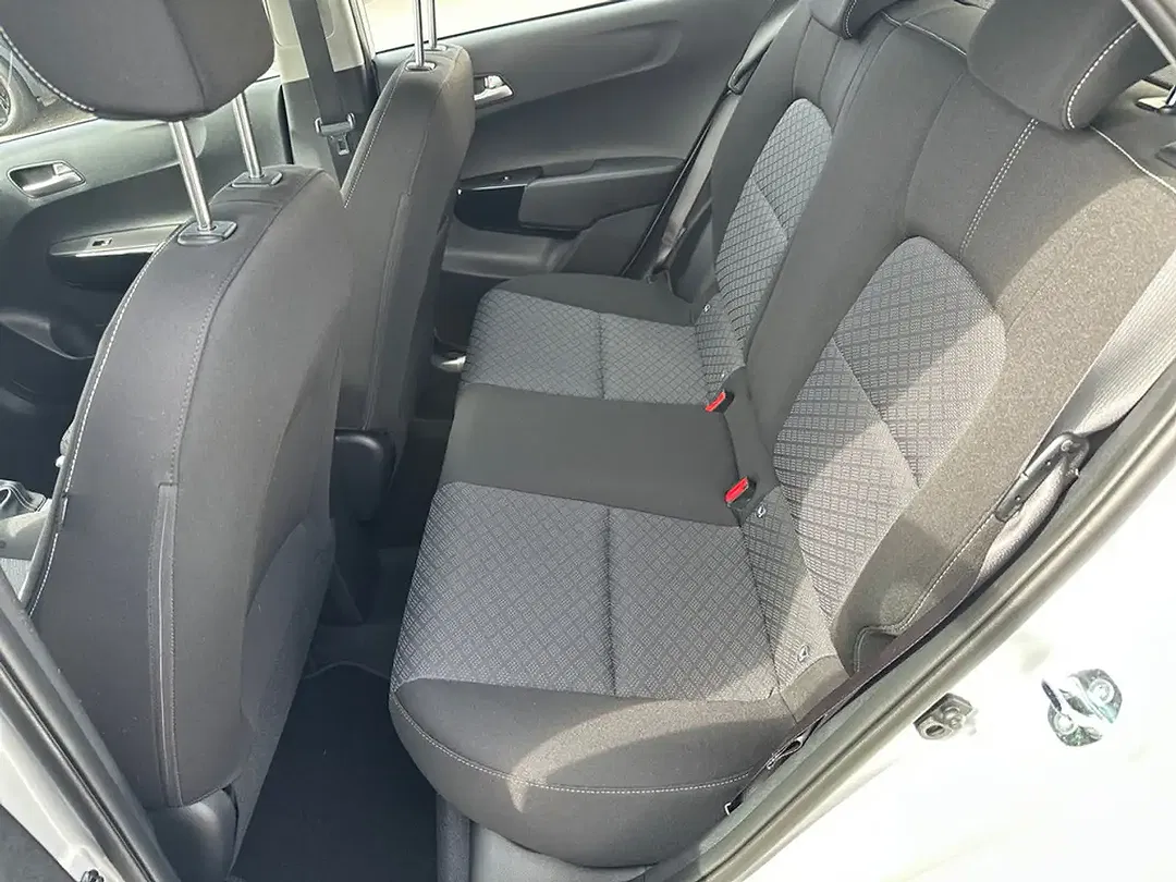 Kia Picanto - Thumbnail 16