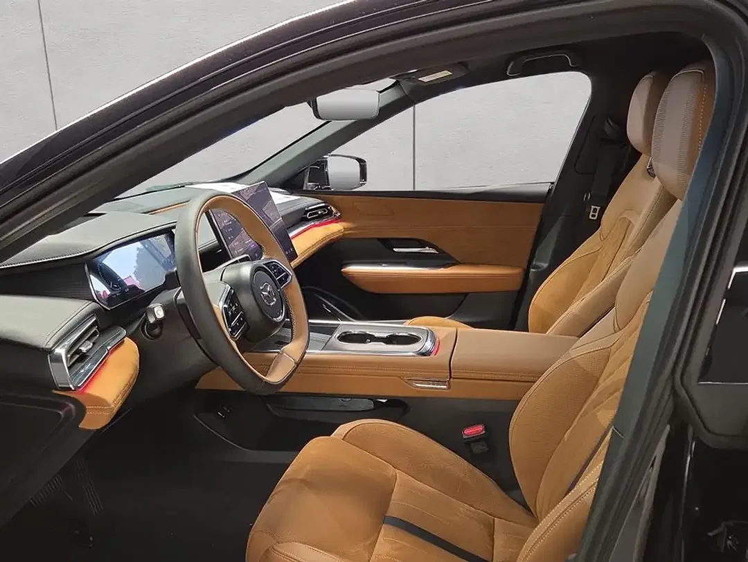 Mazda 6e - Thumbnail 9