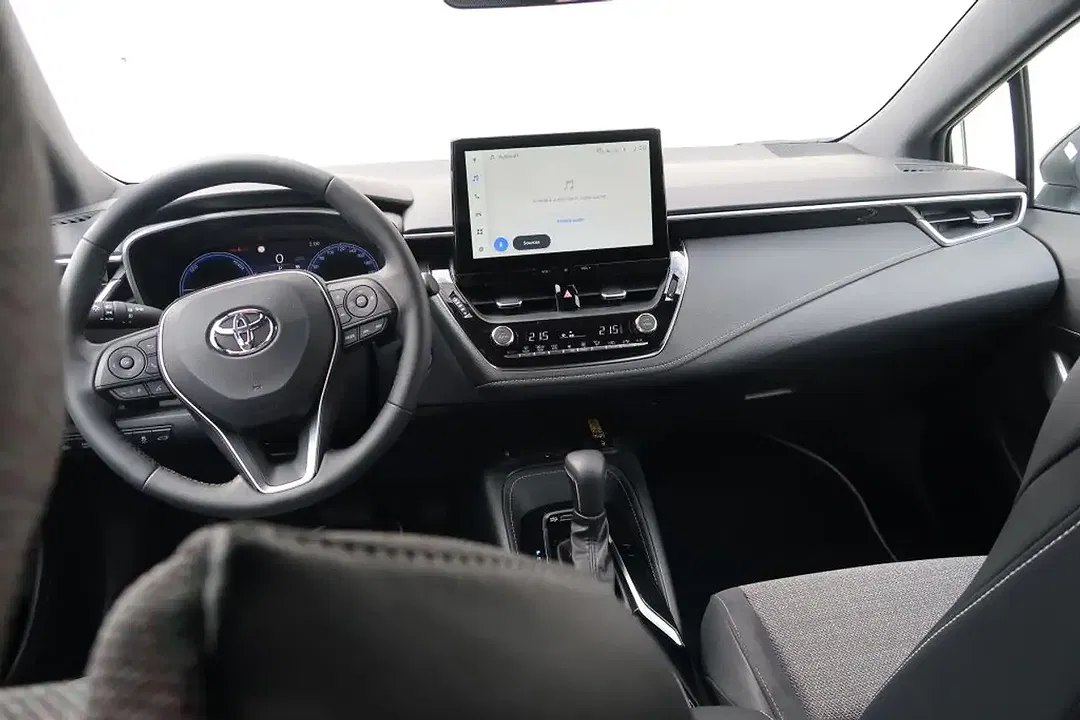 Toyota Corolla - Thumbnail 10