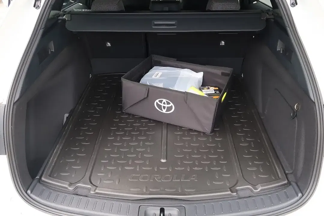 Toyota Corolla - Thumbnail 14