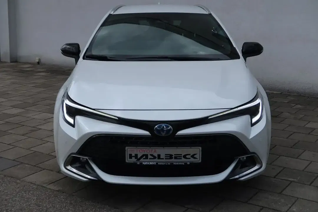 Toyota Corolla - Thumbnail 8
