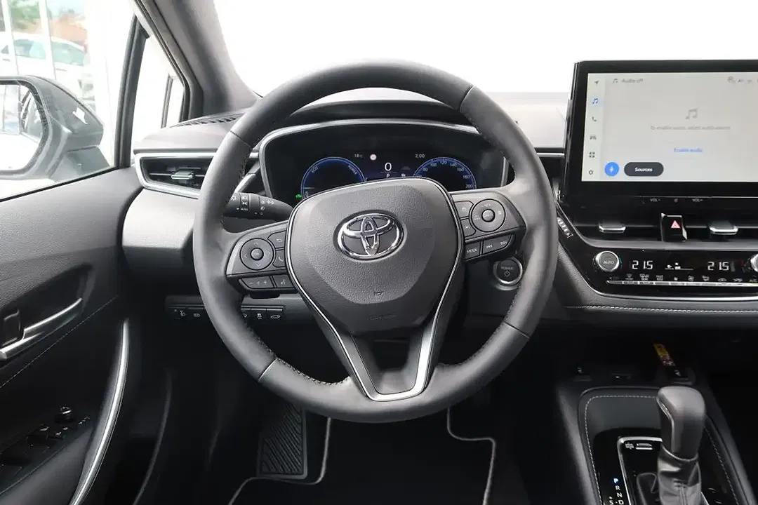 Toyota Corolla - Thumbnail 9
