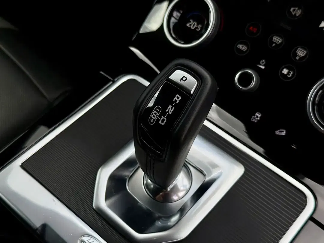 Land Rover Range Rover Evoque - Thumbnail 21