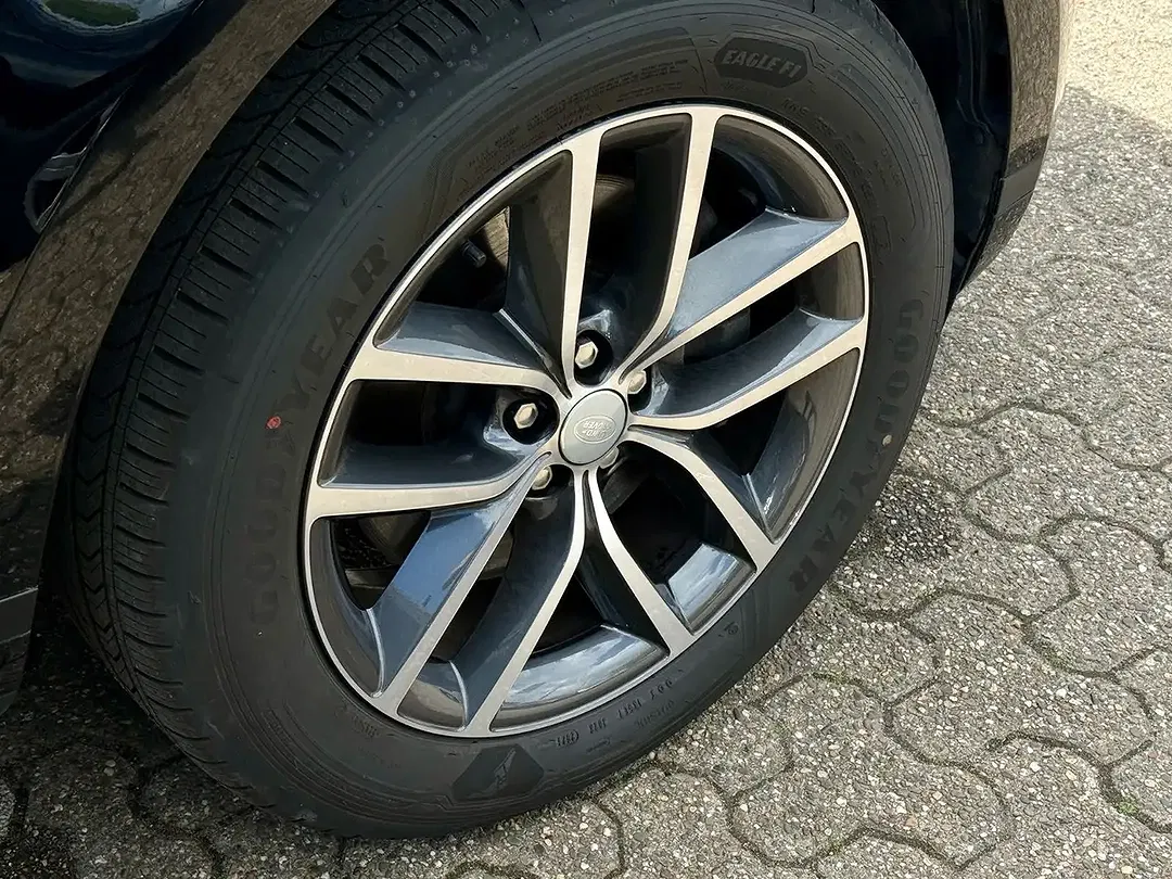 Land Rover Range Rover Evoque - Thumbnail 23