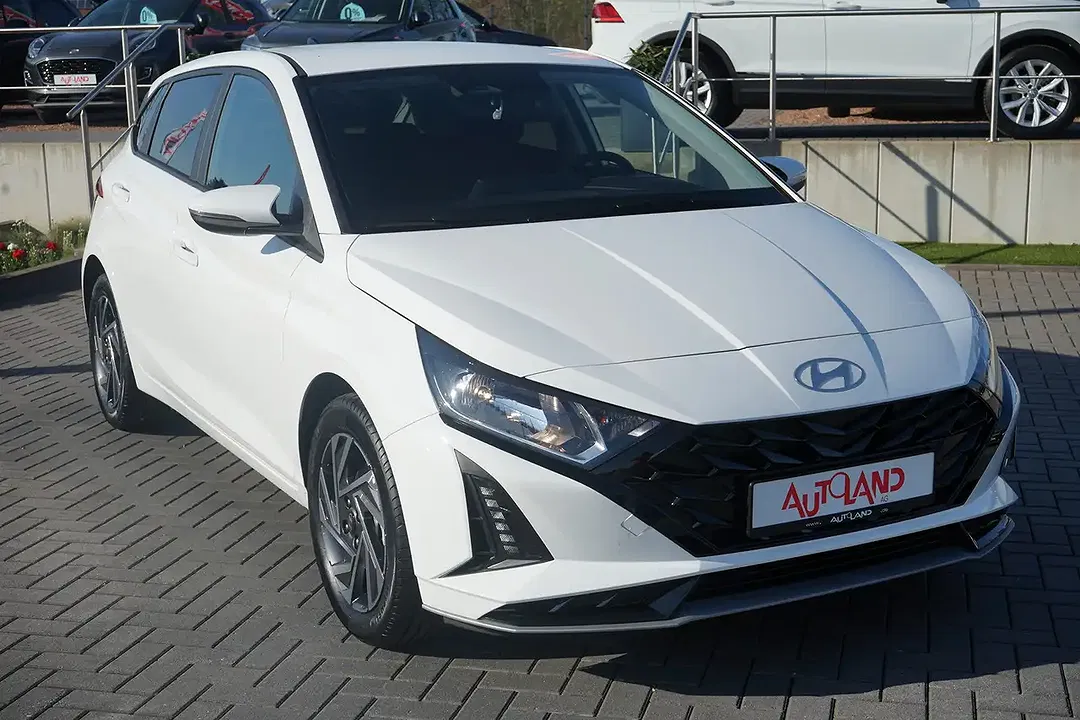 Hyundai i20 - Thumbnail 3