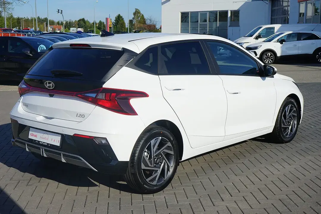 Hyundai i20 - Thumbnail 5