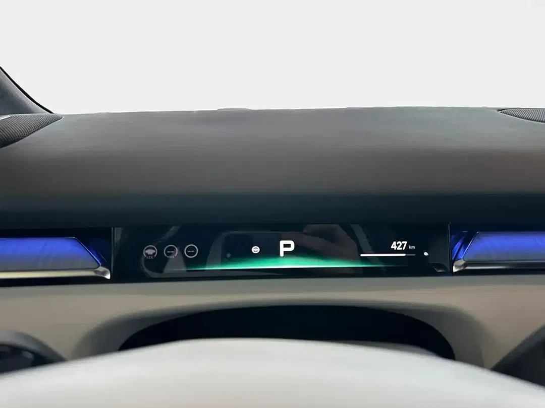 Xpeng P7 - Thumbnail 5
