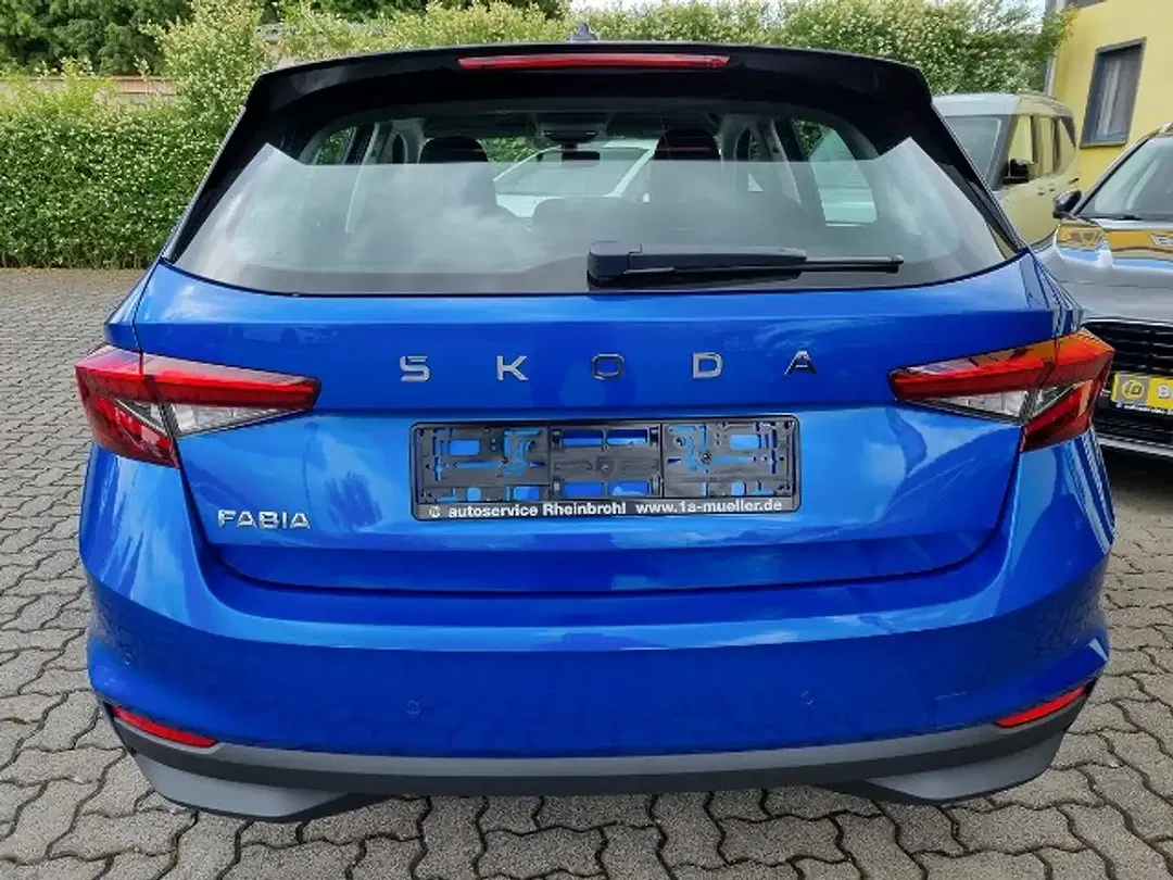 Skoda Fabia - Thumbnail 8