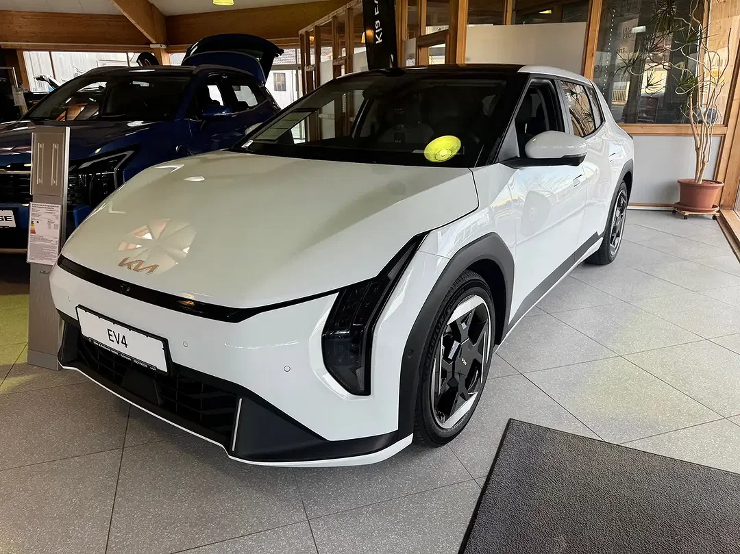 Kia EV4 - Afbeelding 1
