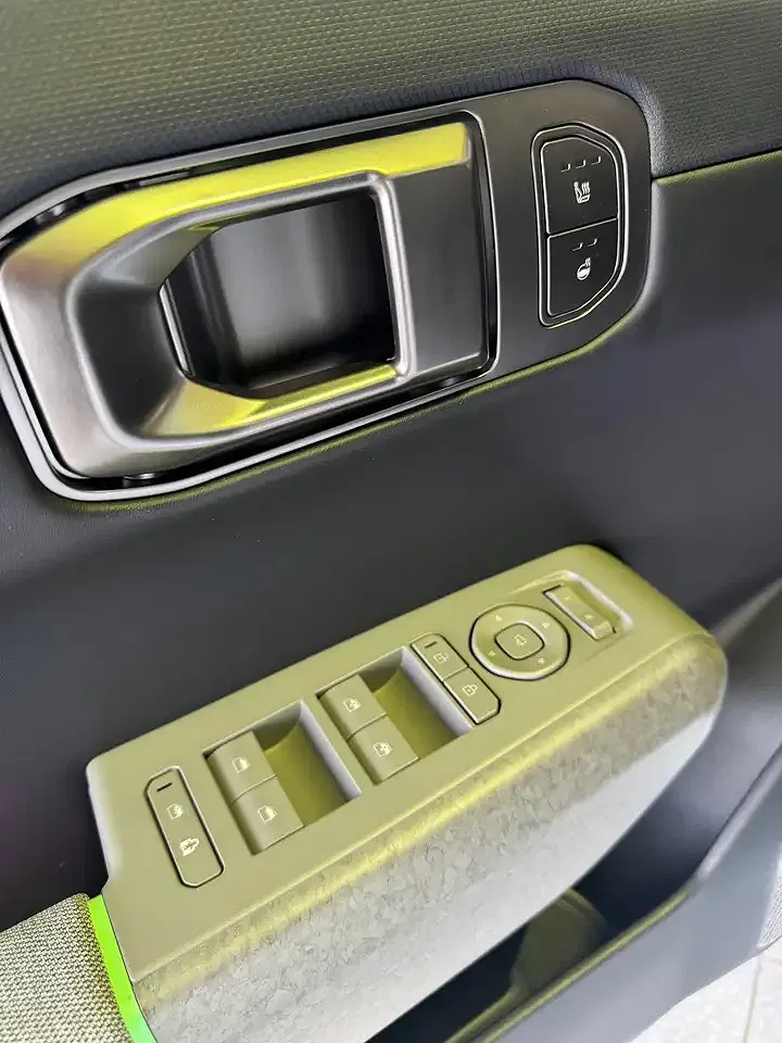 Kia EV4 - Thumbnail 11