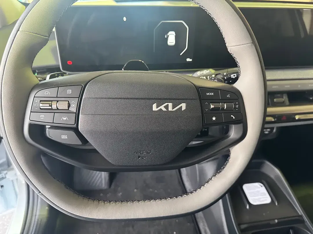 Kia EV4 - Thumbnail 13