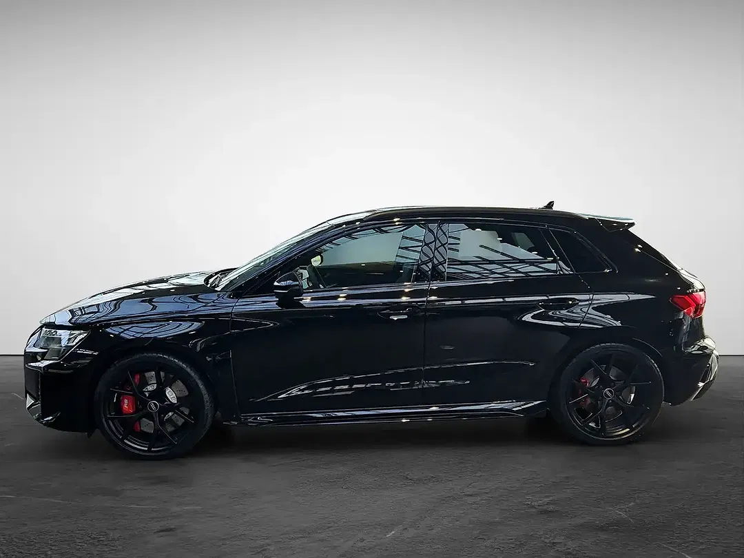 Audi RS3 - Thumbnail 2