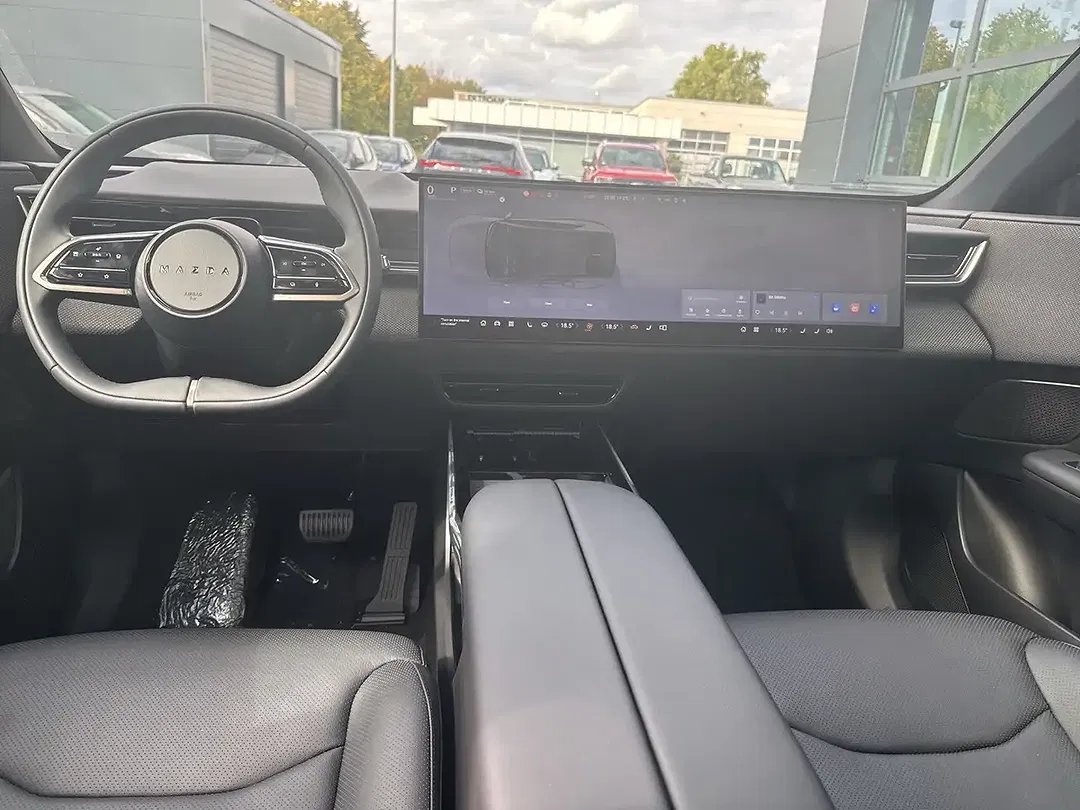 Mazda CX-6e - Thumbnail 11
