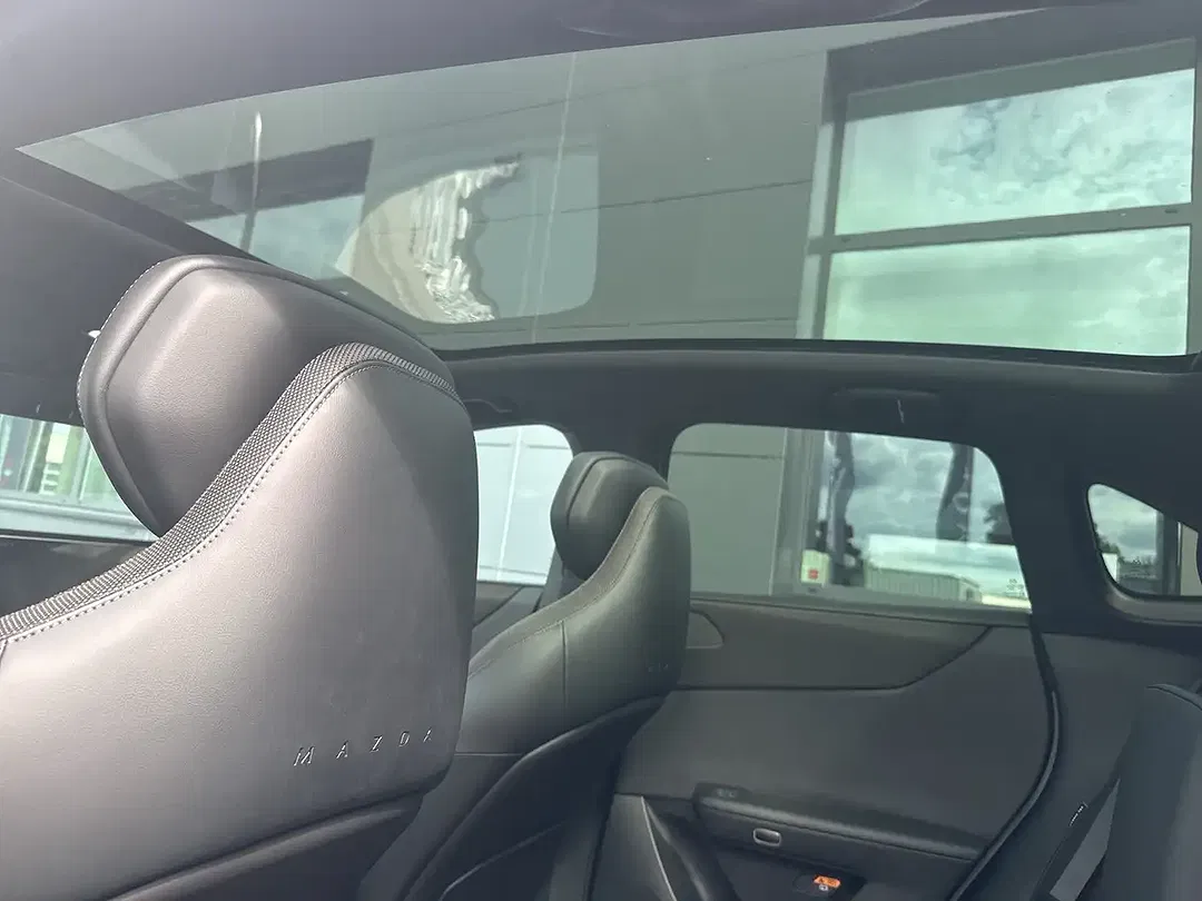 Mazda CX-6e - Thumbnail 12
