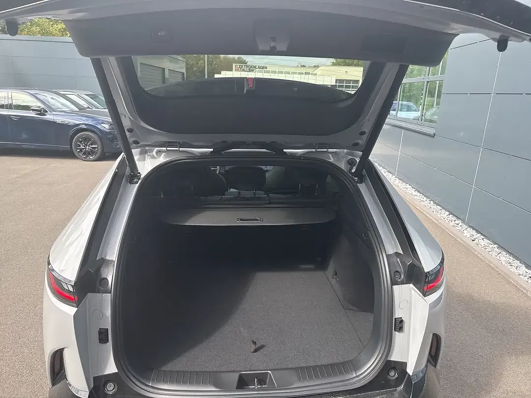 Mazda CX-6e - Thumbnail 8