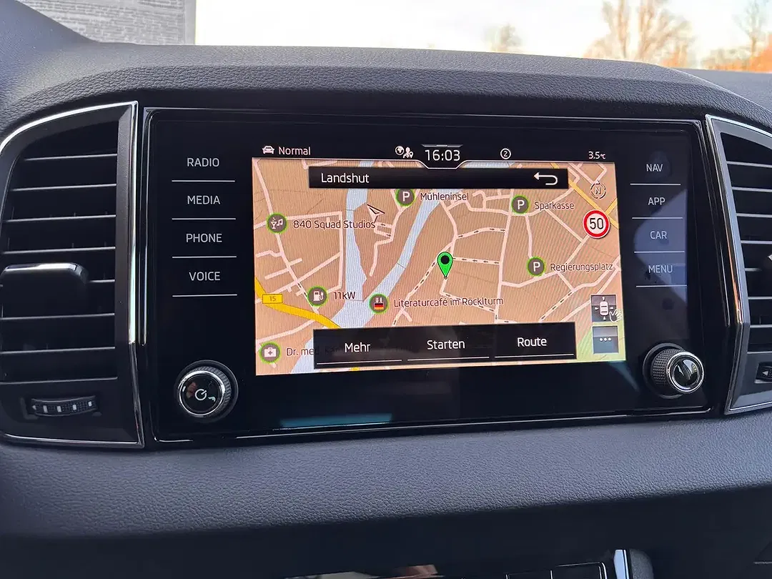 Skoda Karoq - Thumbnail 5