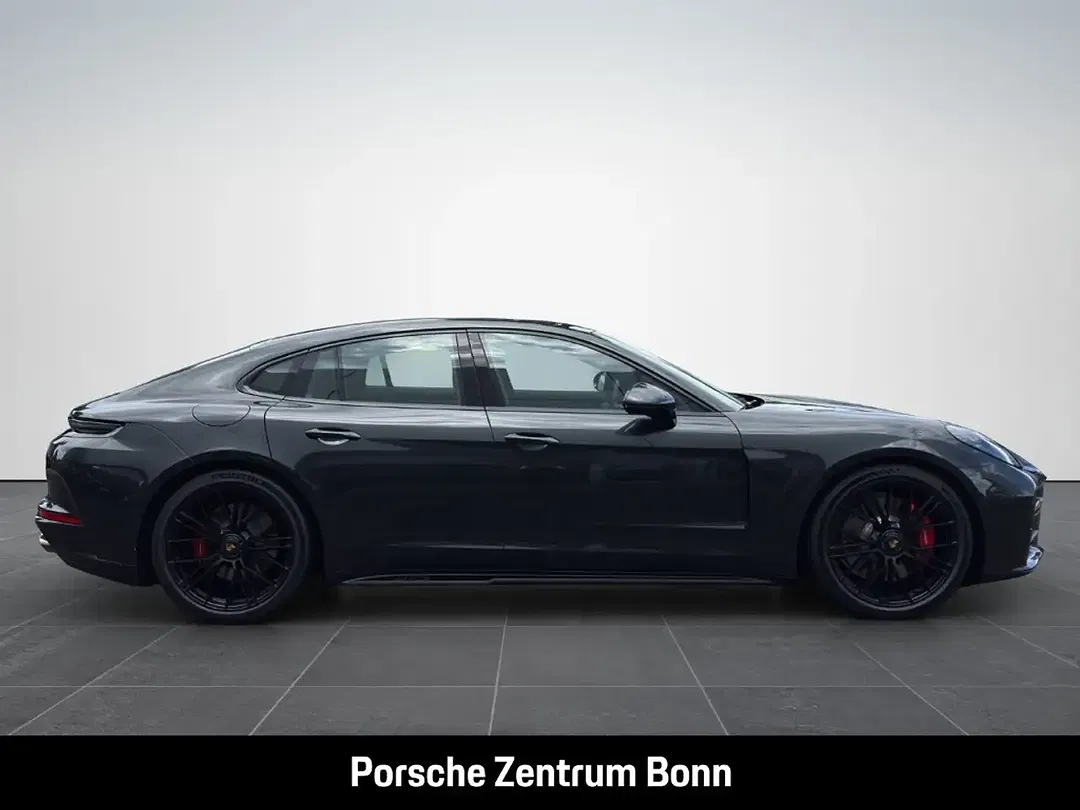 Porsche Panamera - Thumbnail 4