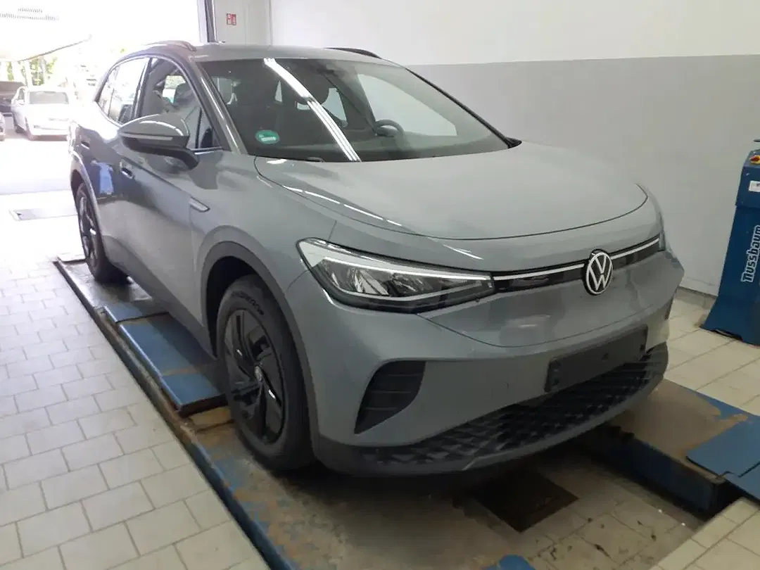 Volkswagen ID.4 - Thumbnail 2