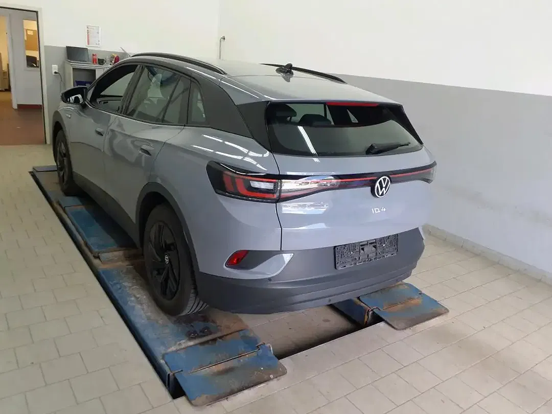 Volkswagen ID.4 - Thumbnail 3