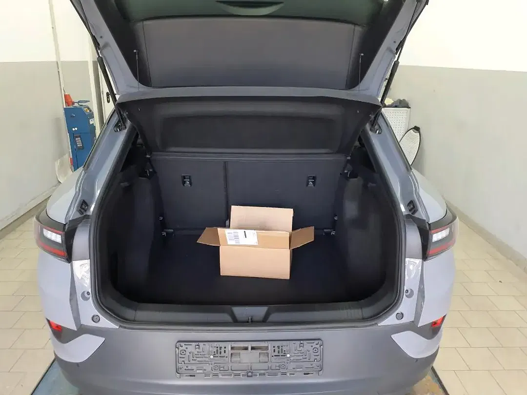 Volkswagen ID.4 - Thumbnail 5