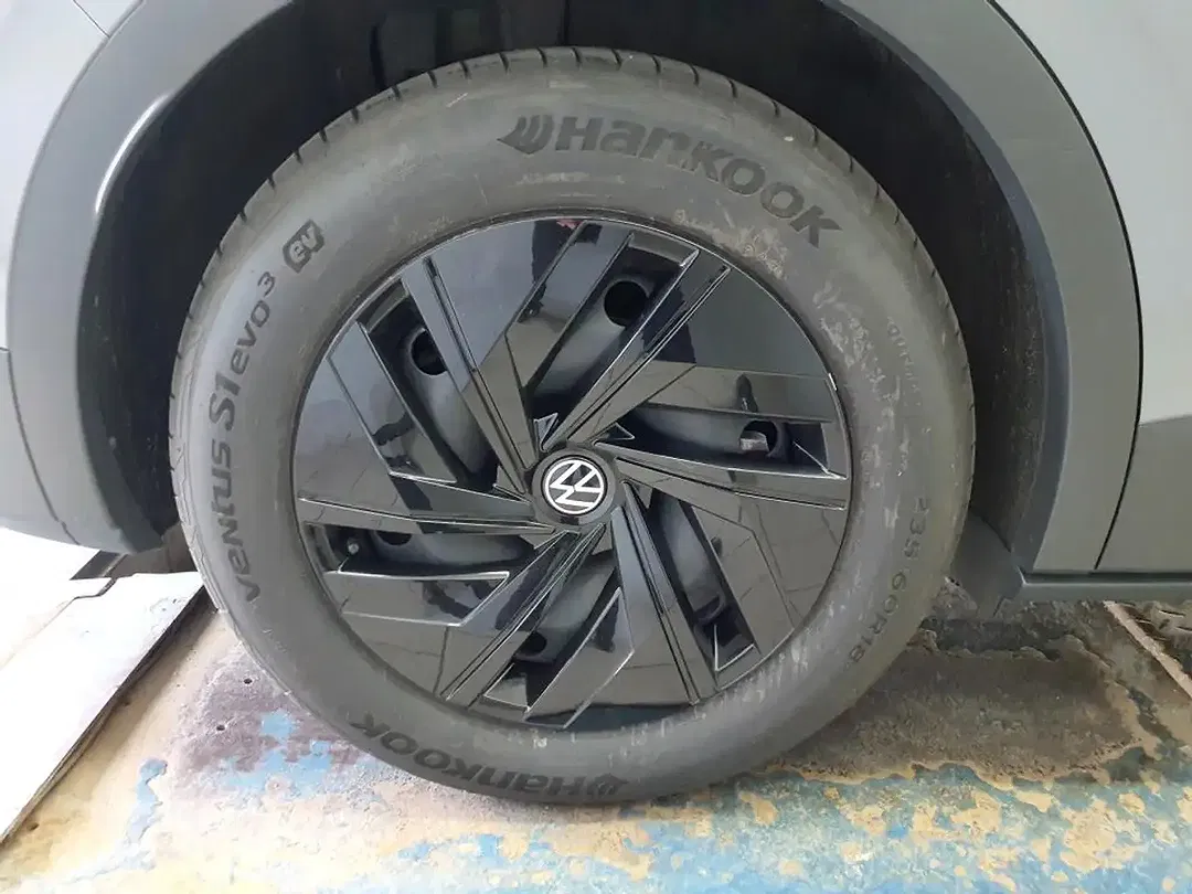 Volkswagen ID.4 - Thumbnail 6