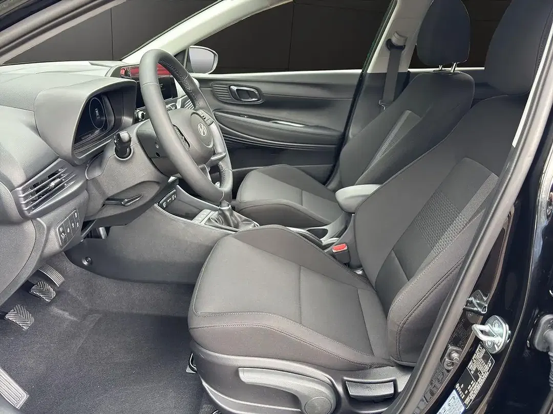 Hyundai i20 - Thumbnail 9