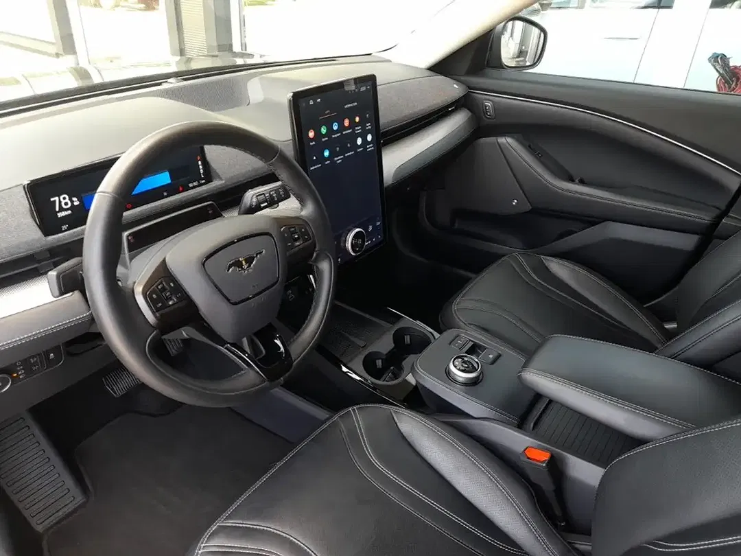Ford Mustang - Thumbnail 15