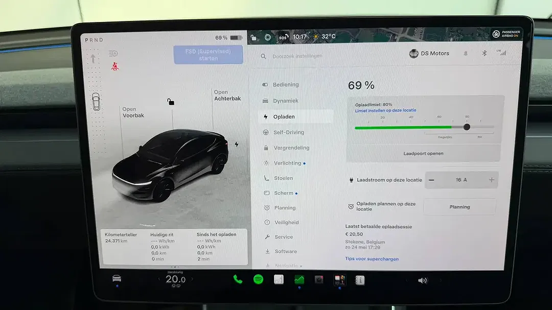 Tesla Model Y - Thumbnail 33