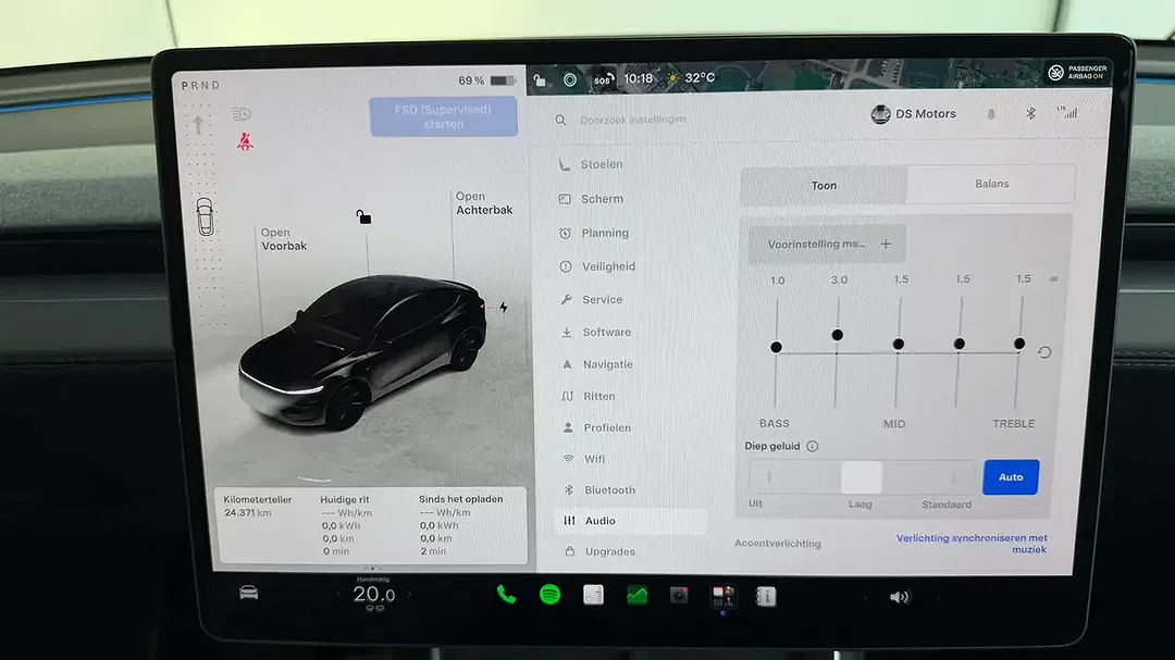 Tesla Model Y - Thumbnail 40