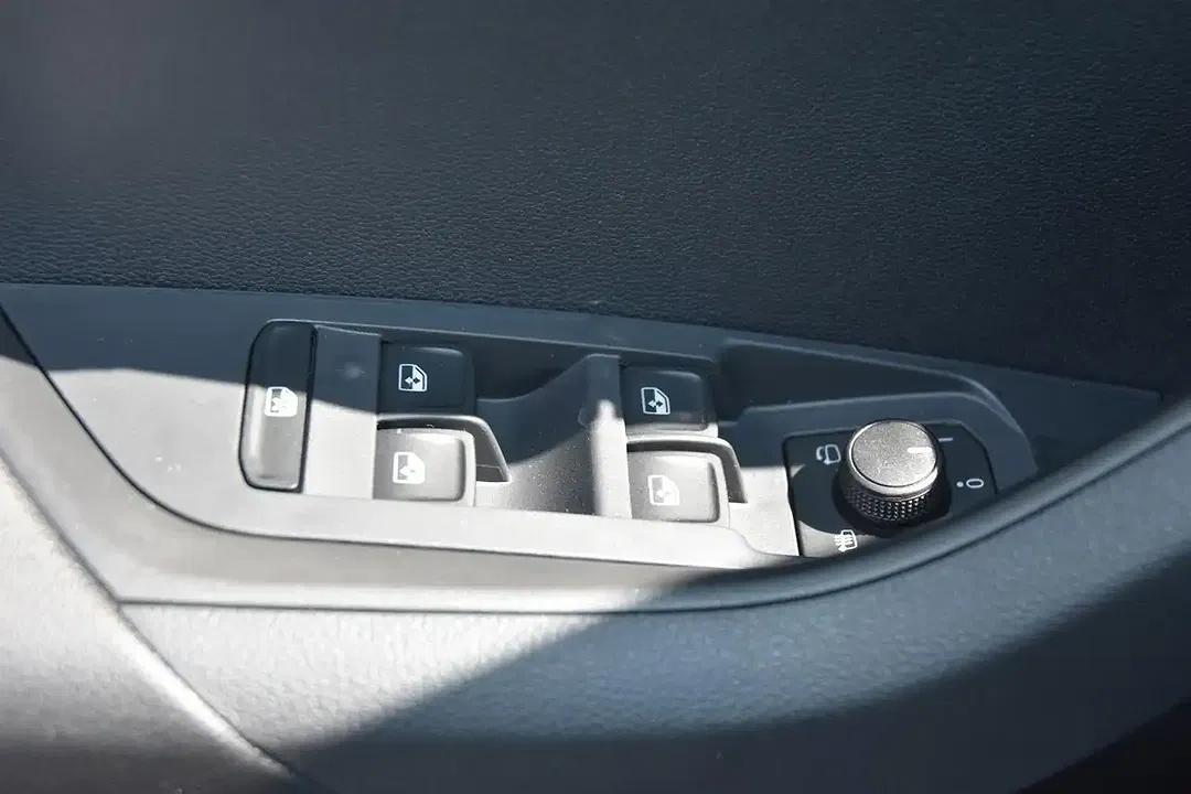 Skoda Karoq - Thumbnail 20