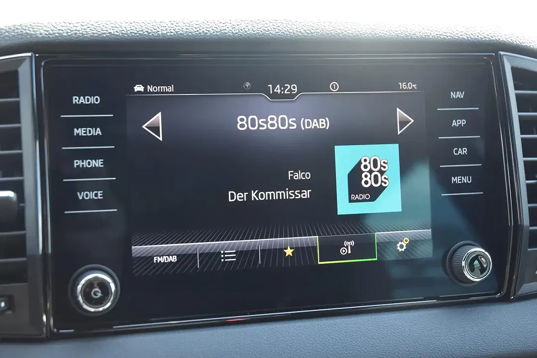 Skoda Karoq - Thumbnail 21