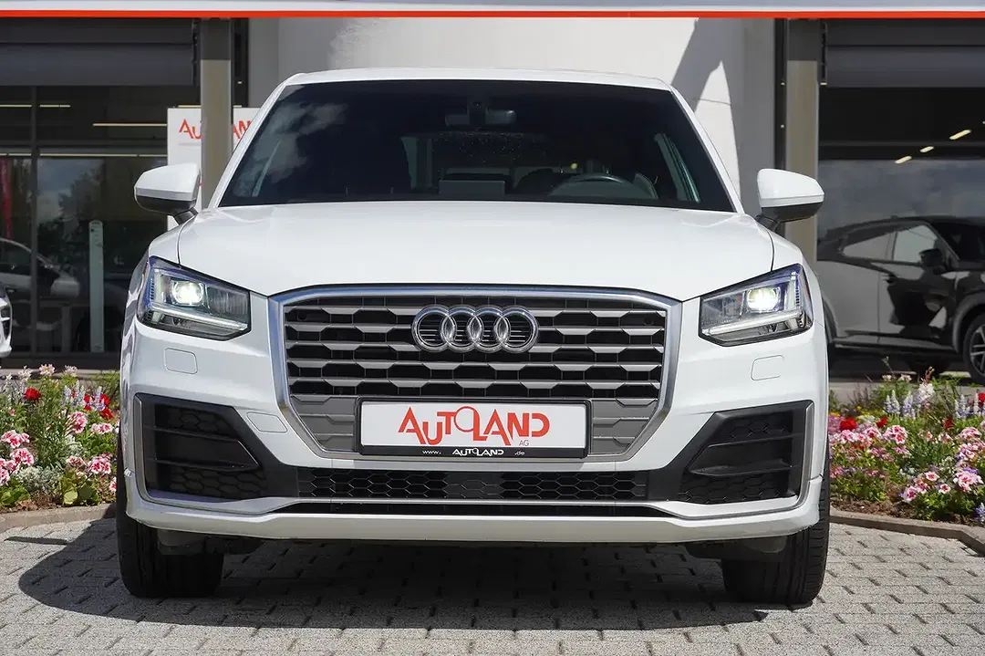 Audi Q2 - Thumbnail 2
