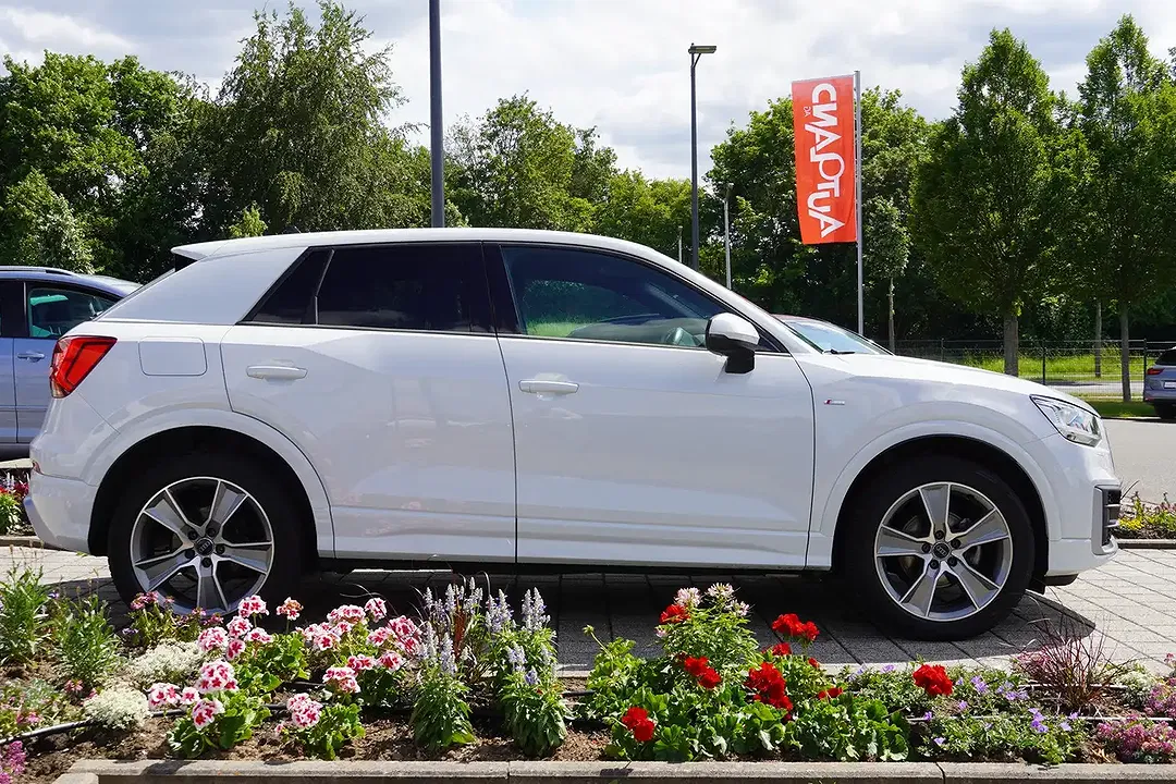 Audi Q2 - Thumbnail 8