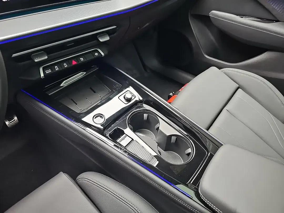 Audi Q3 - Thumbnail 12