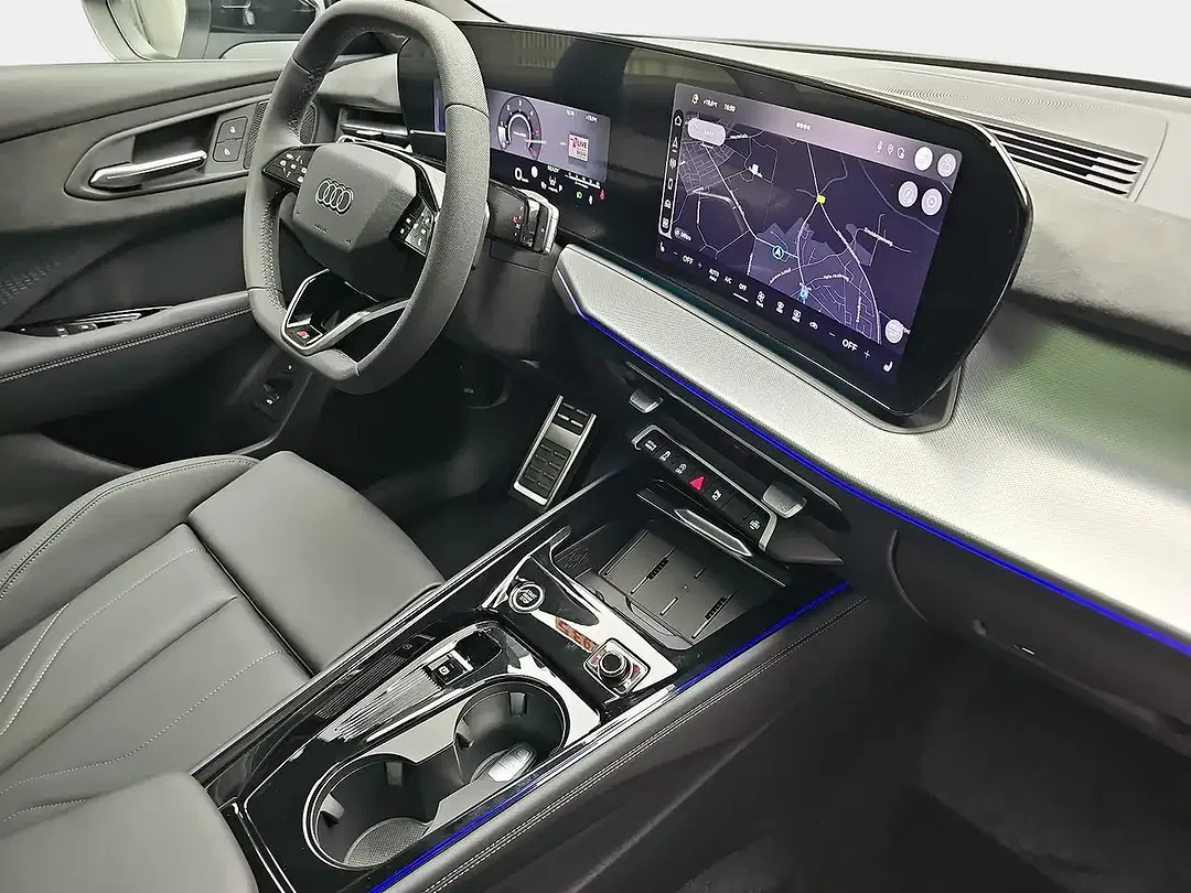 Audi Q3 - Thumbnail 17