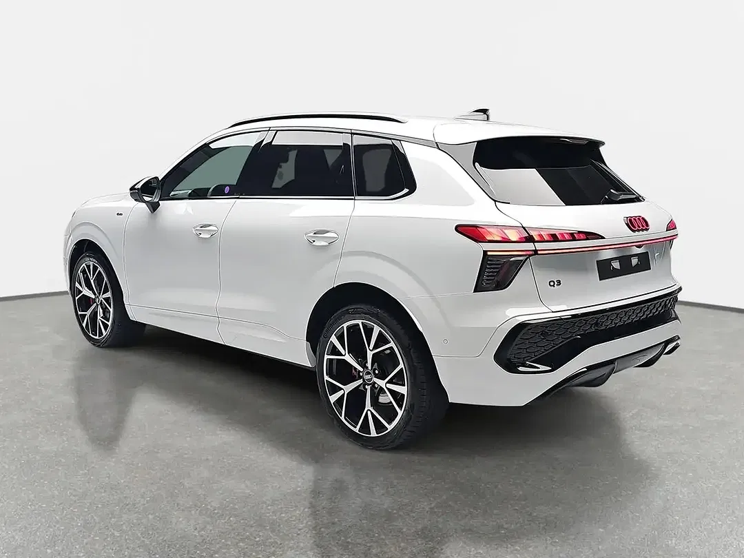 Audi Q3 - Thumbnail 4