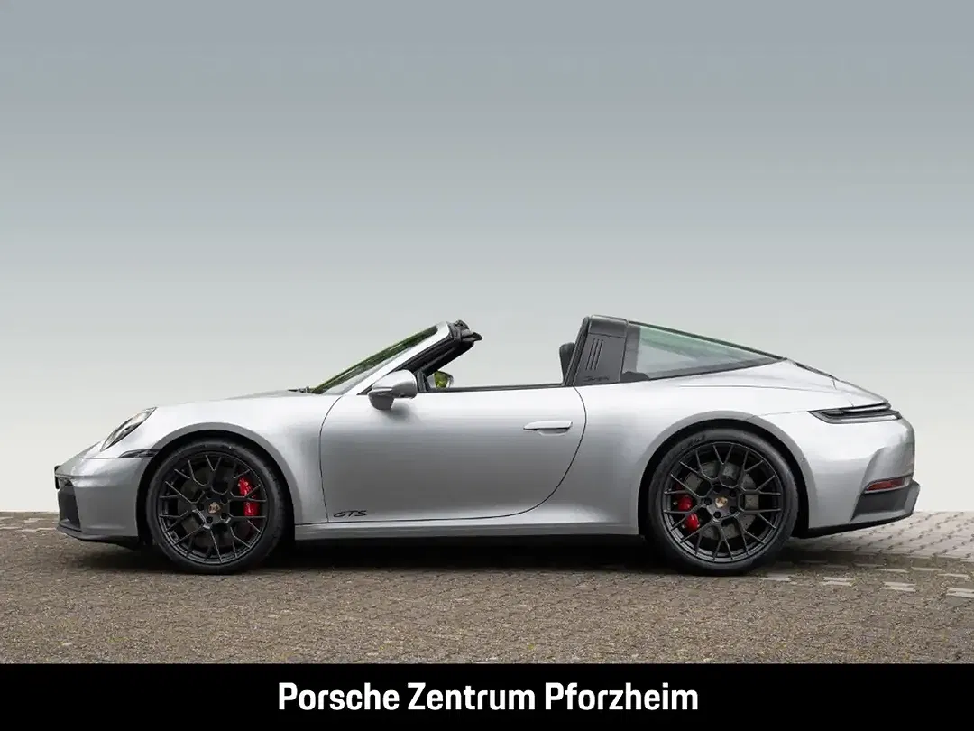 Porsche 992 - Thumbnail 2