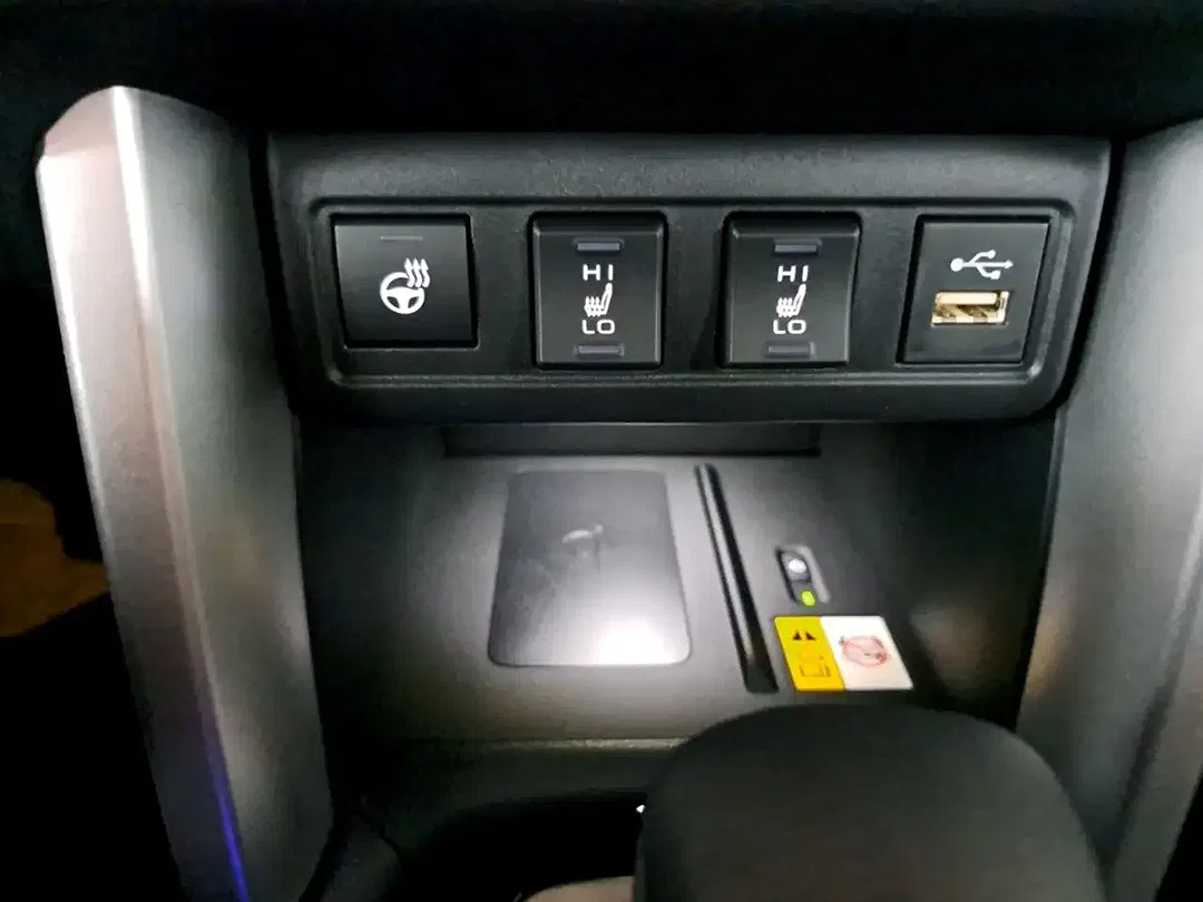 Toyota Corolla - Thumbnail 13