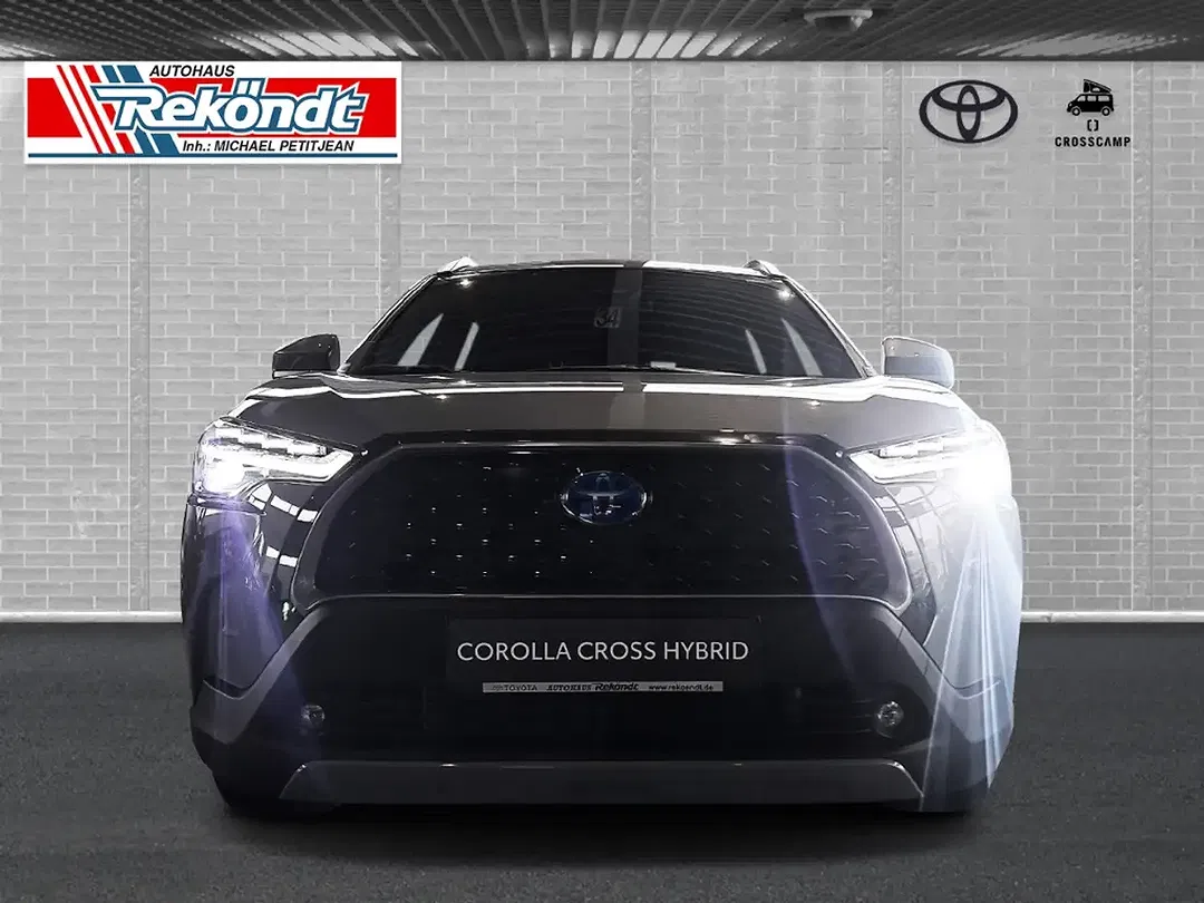Toyota Corolla - Thumbnail 4
