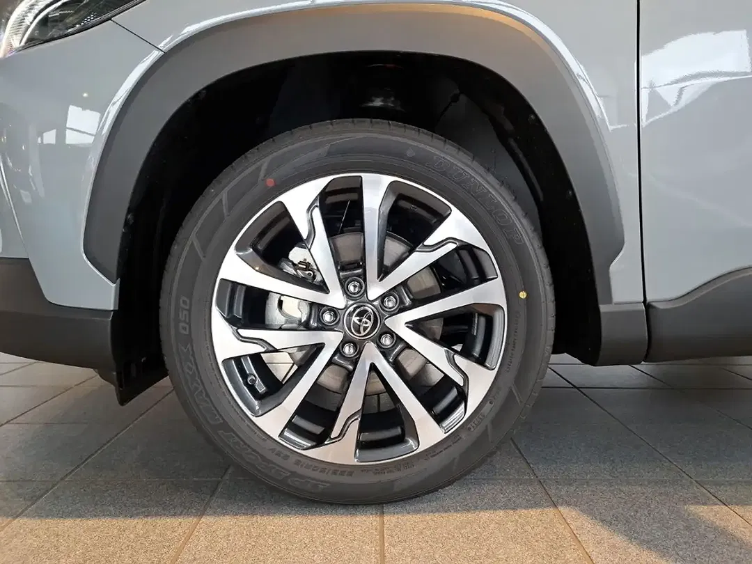 Toyota Corolla - Thumbnail 6