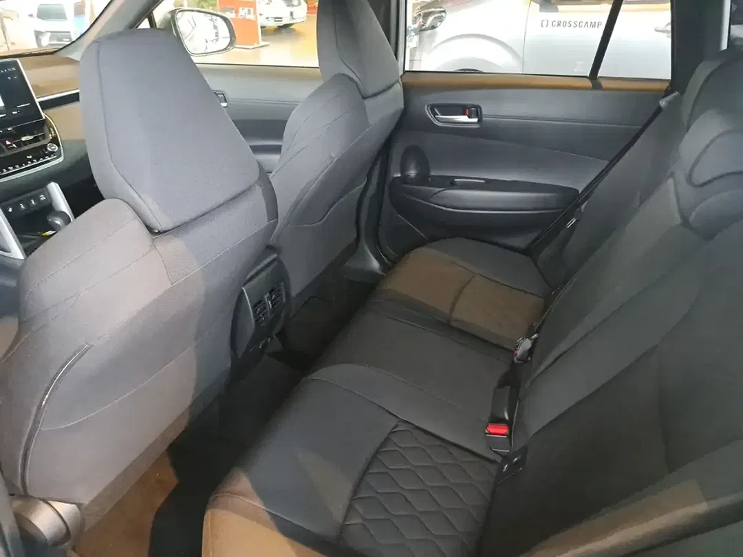 Toyota Corolla - Thumbnail 8