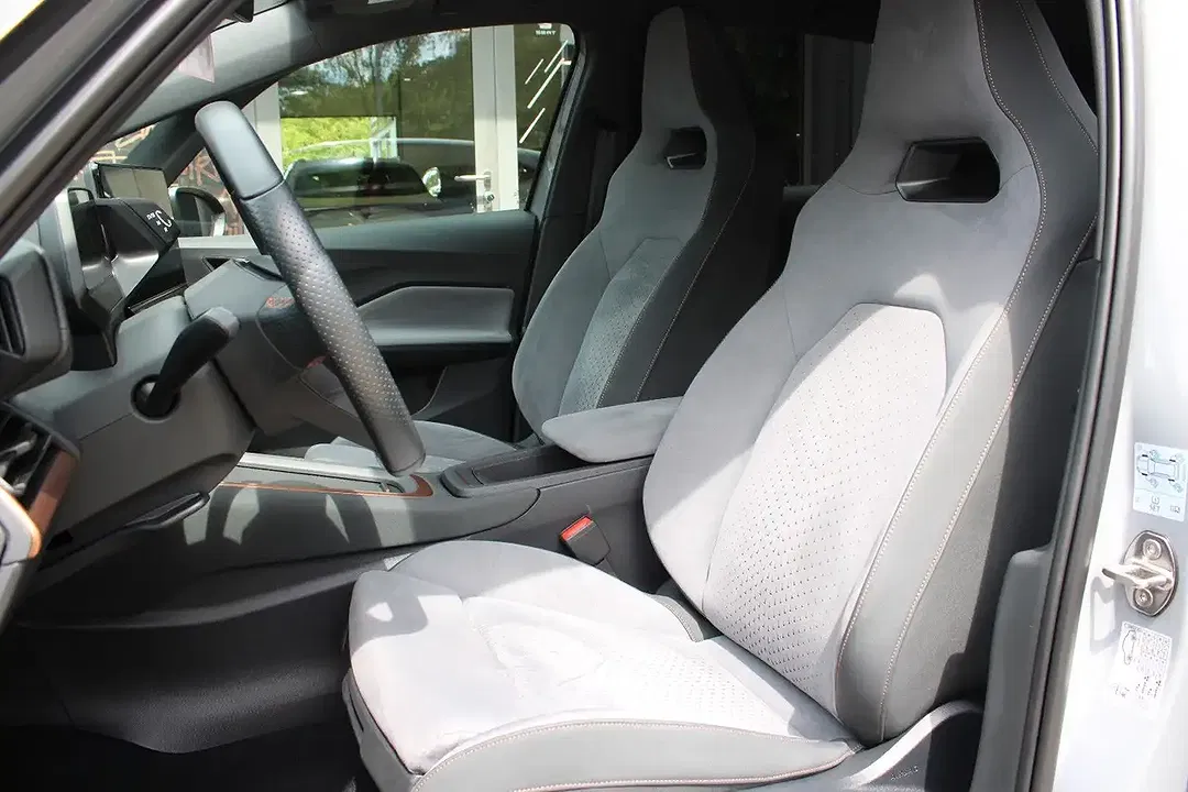 CUPRA Born - Thumbnail 13