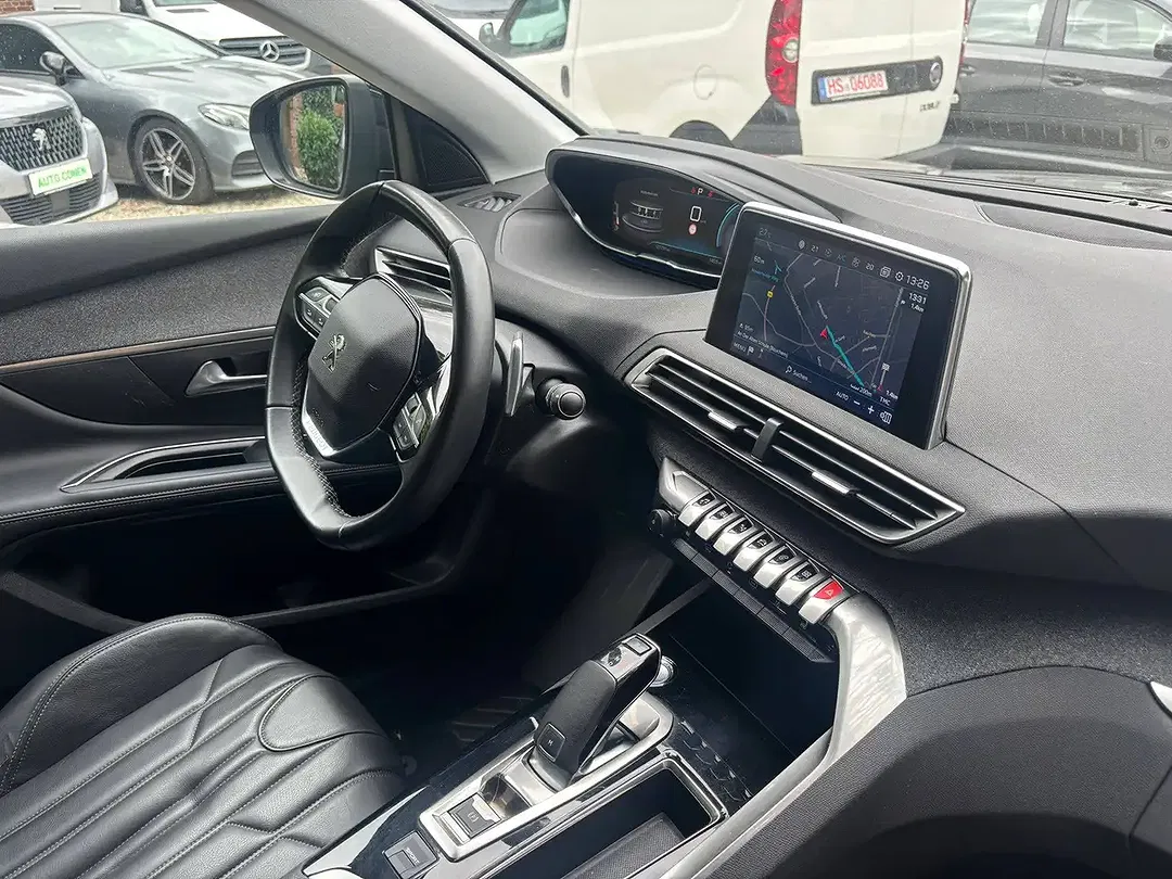 Peugeot 5008 - Thumbnail 11