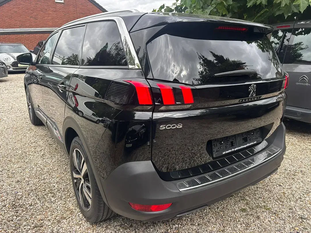 Peugeot 5008 - Thumbnail 8