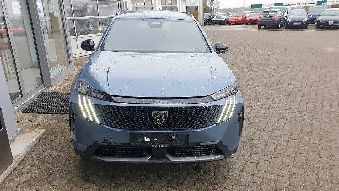 Peugeot 5008 - Thumbnail 1