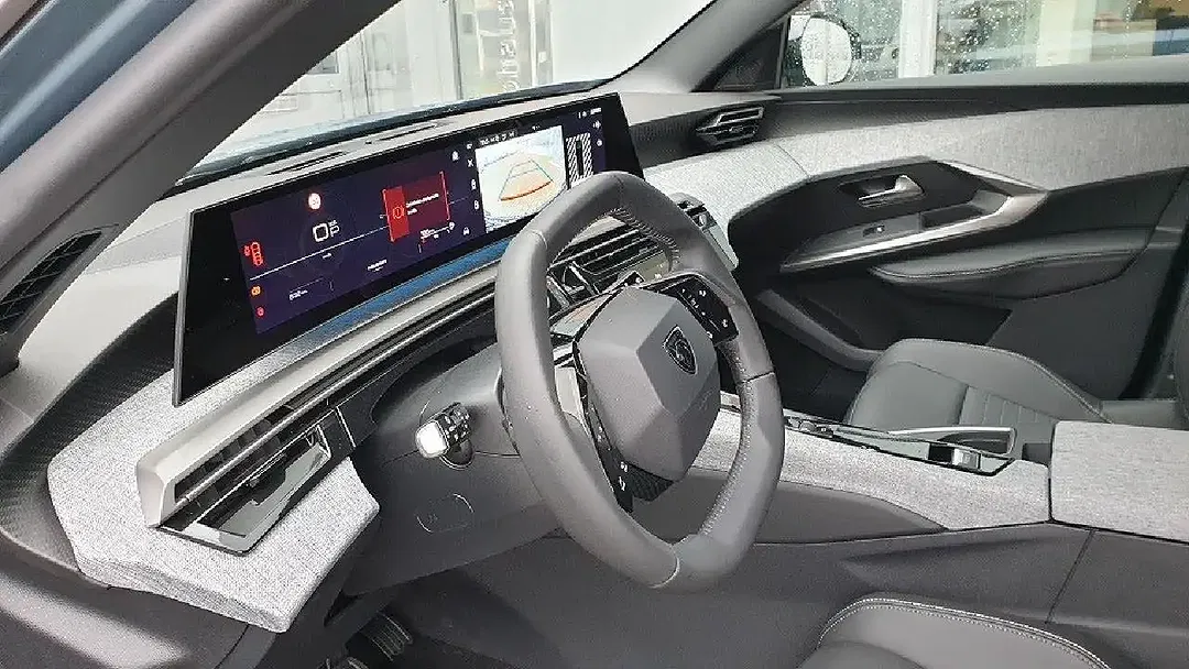 Peugeot 5008 - Thumbnail 14